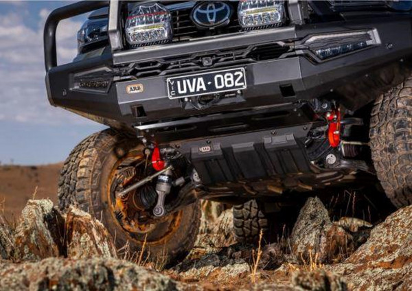 ARB sada plastových krytů podvozku Hilux 16+/21+ pro ocelový nárazník ARB a OE nárazníky
